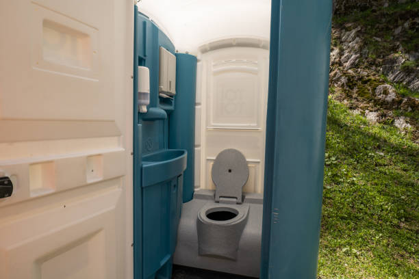 Best Portable toilet rental cost  in Newcastle, WY